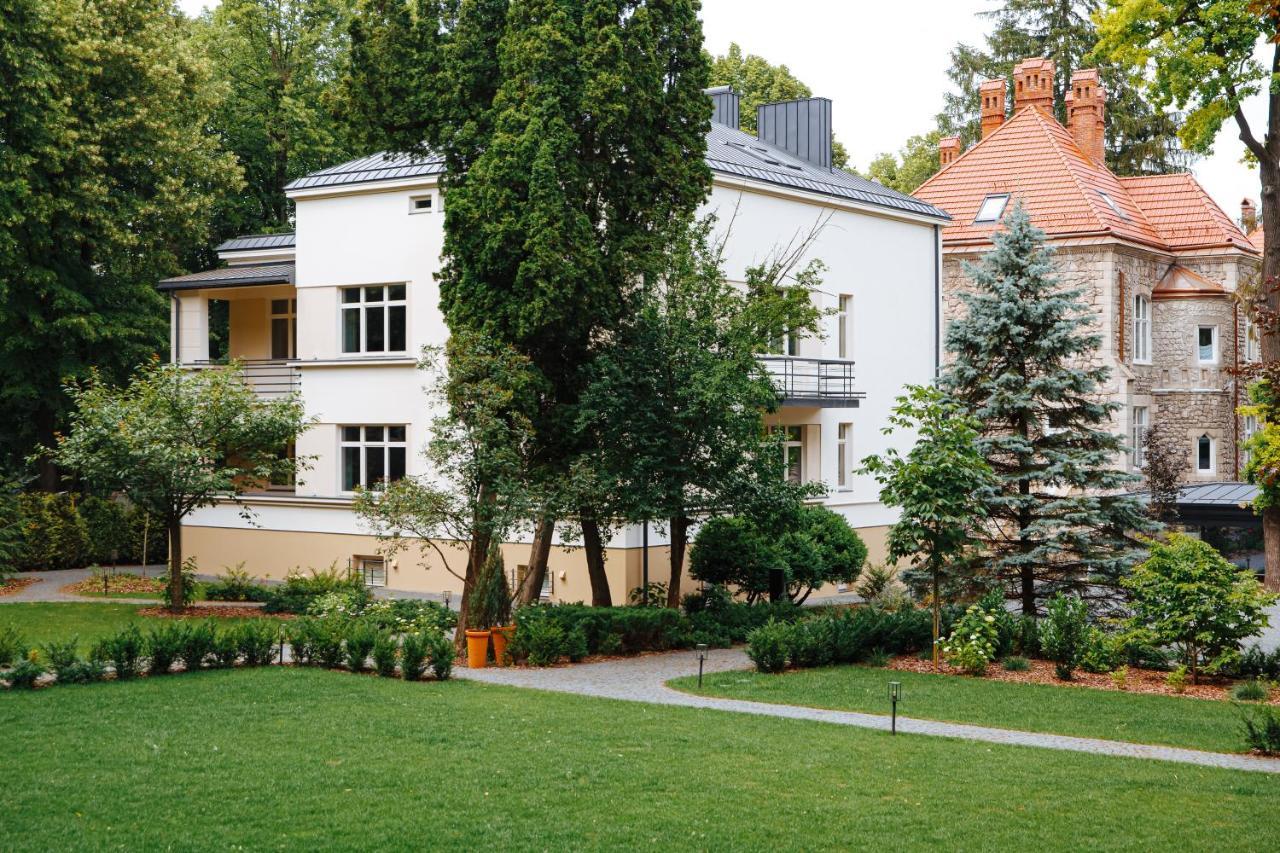 Lion'S Castle Hotel Lemberg Exterior foto